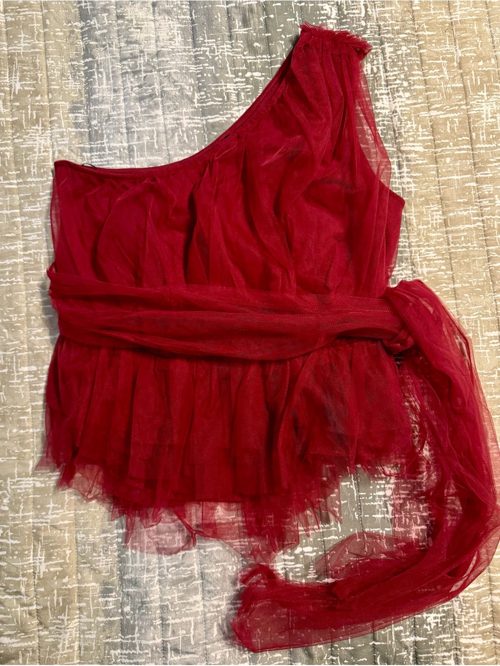 Express - One-Shoulder Burgandy/Red Tulle Peplum Top